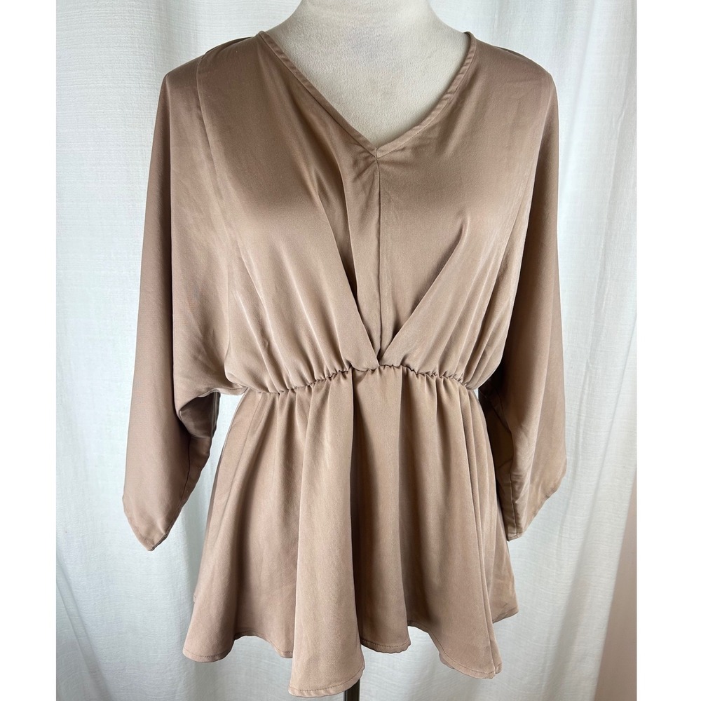 Gilli Women's Tan Kimono Sleeve Elastic Waist Blouse size Large
